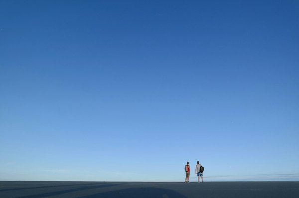 Quels sont les meilleurs conseils pour adopter un style minimaliste dans sa garde-robe?